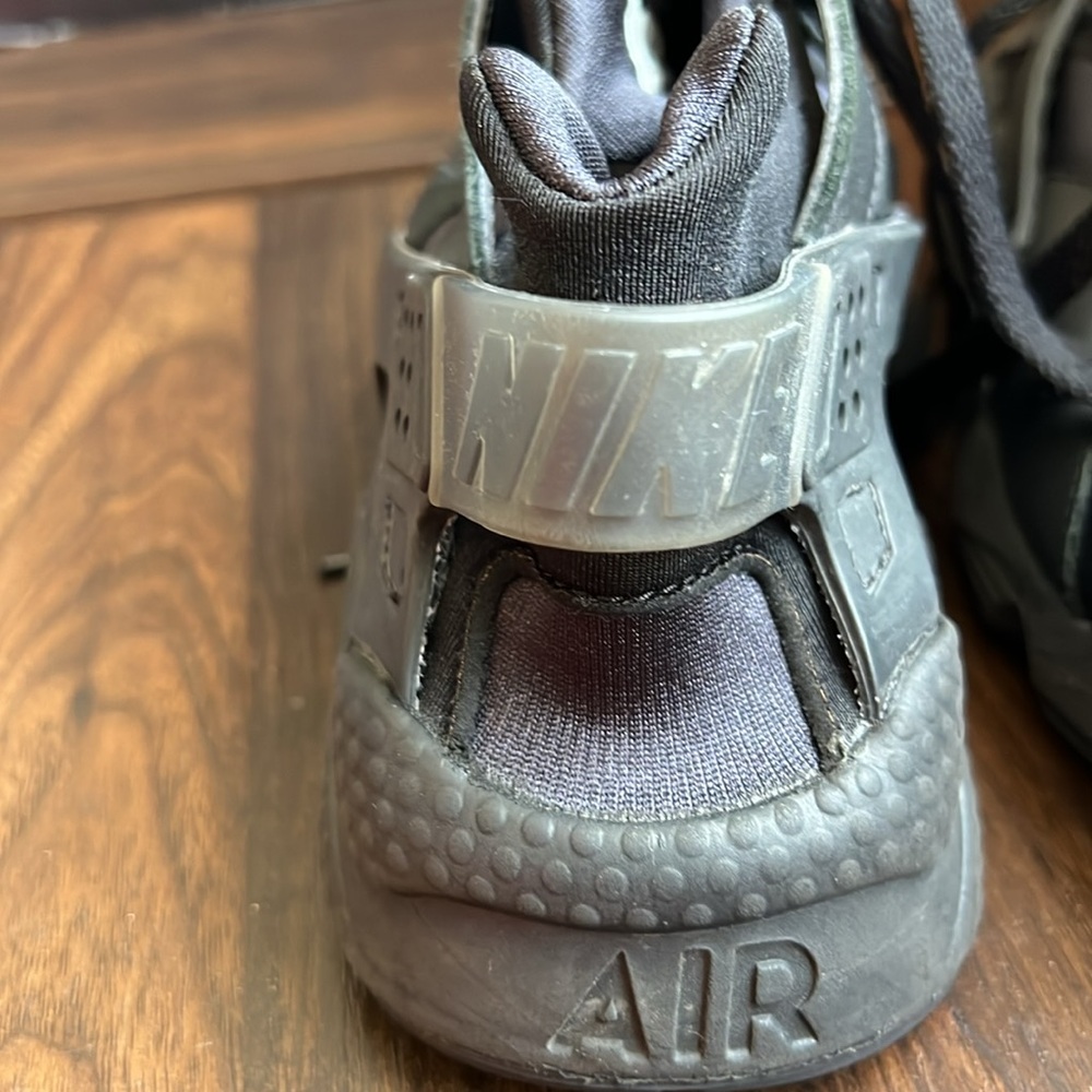 Black Nike Slightly Worn - image 3